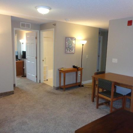 Riverview Suites Apartments Рочестер Экстерьер фото